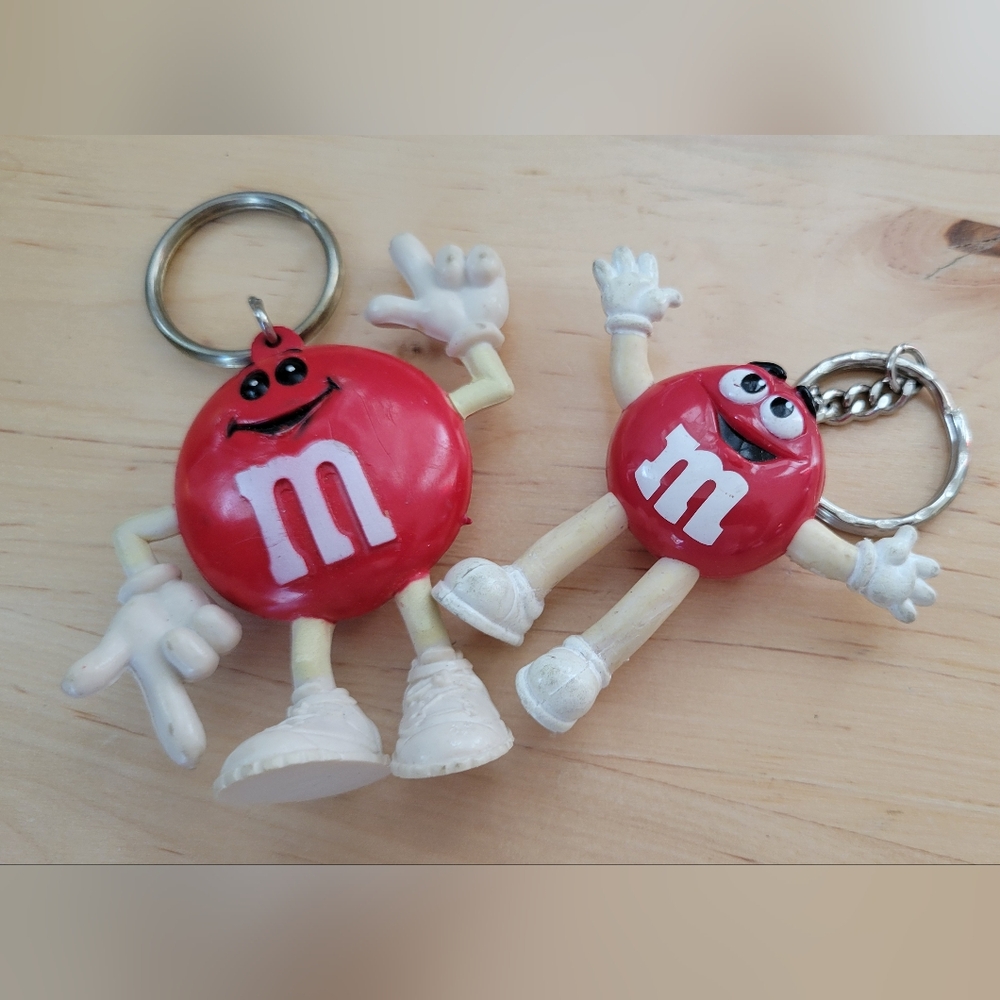 VTG Lot of  2 Vintage 1980s Mars M&M’s RED KeychainKey & Card Holders /Key Ring